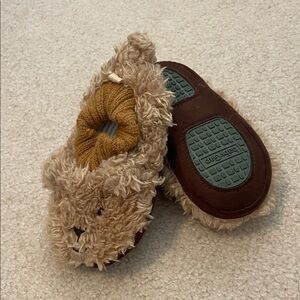 BabyGAP size 5/6 Cozy Bear Fuzzy Slippers